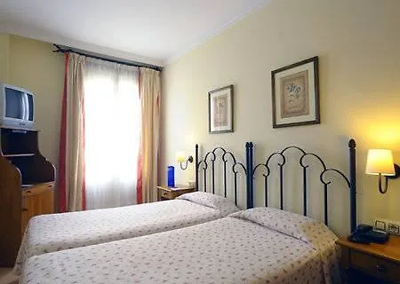 Sercotel Tribuna ホテル 3*