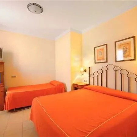 Sercotel Tribuna فندق 3*