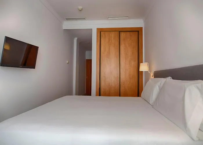 מלון Sercotel Tribuna 3*