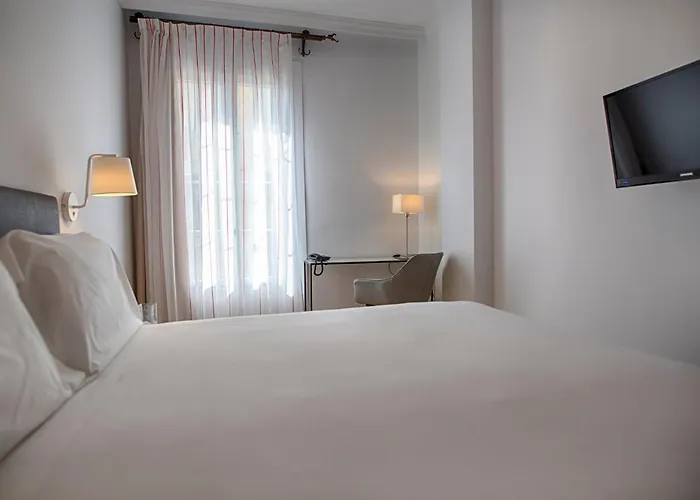 Sercotel Tribuna מלון 3*