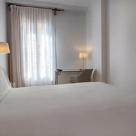 Sercotel Tribuna 호텔 3*